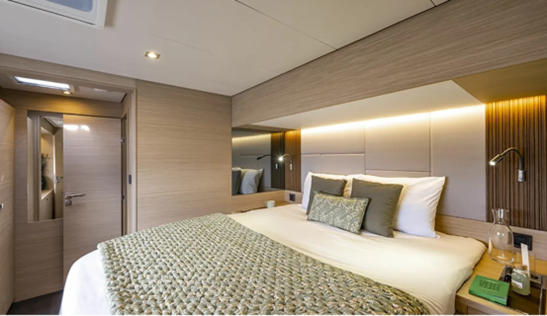 חבילת EXCLUSIVE02